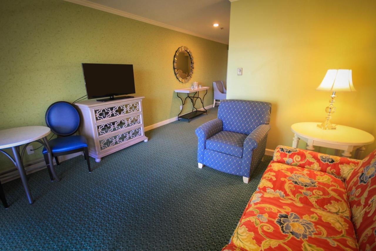 מקינק איילנד Harbour View Inn מראה חיצוני תמונה
