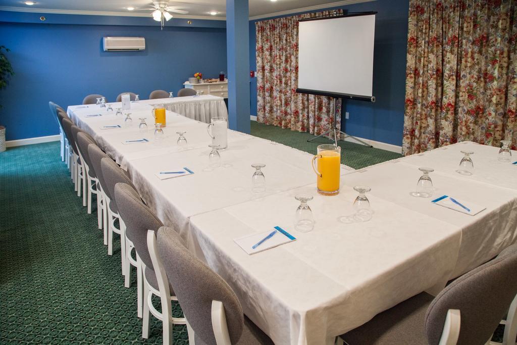 מקינק איילנד Harbour View Inn מראה חיצוני תמונה